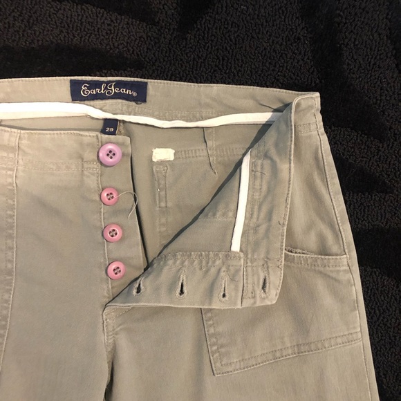 Earl Jean button front - Picture 2 of 4